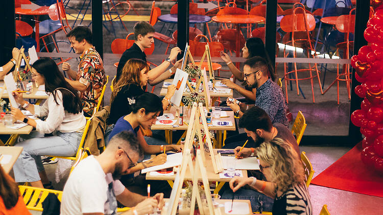 Arte y cine al aire libre en pareja en Ronda (DOT)