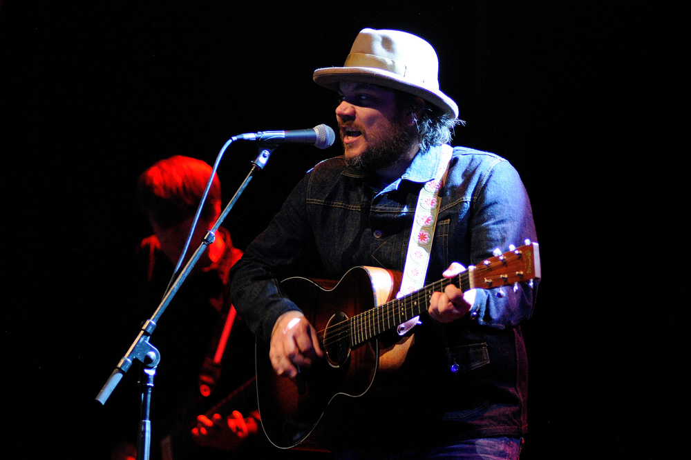 Jeff Tweedy performing live