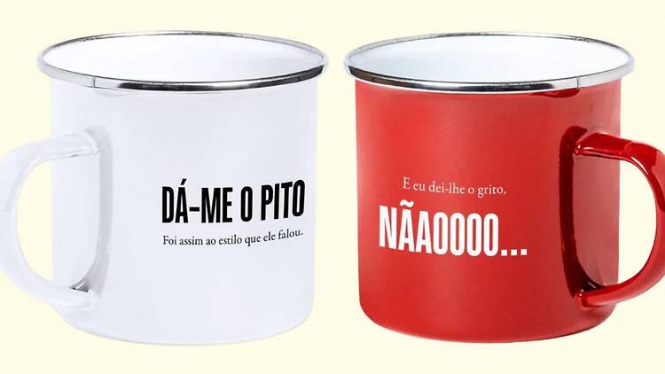 Duas canecas nostálgicas Duas canecas nostálgicas