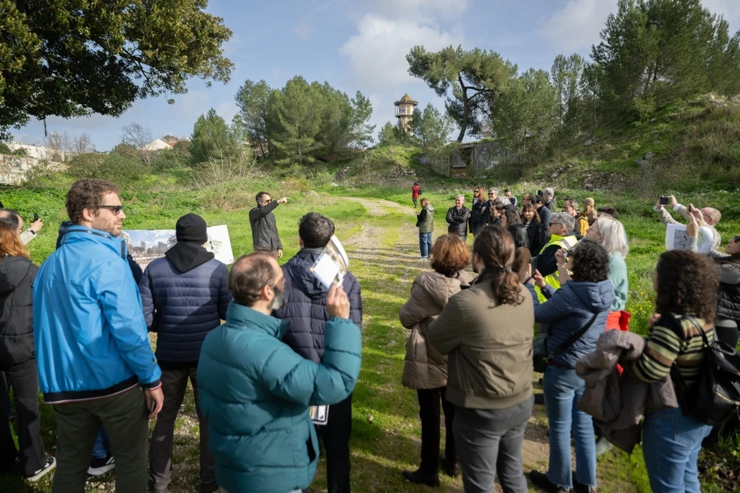 Visita aos terrenos da Unidade de Execu&ccedil;&atilde;o de Marvila-Beato