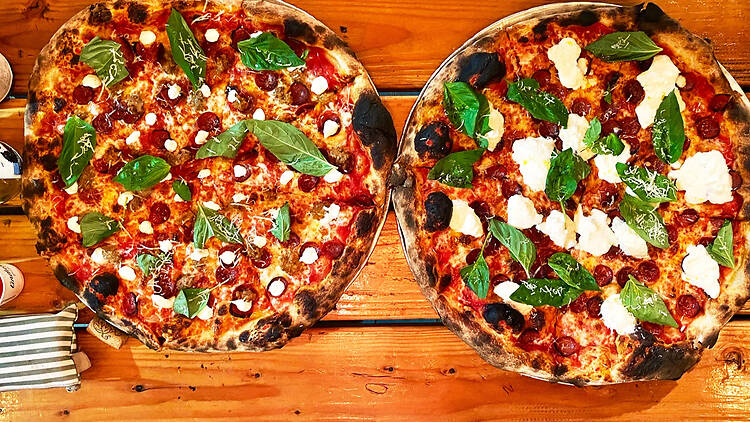 pizza from lindustrie