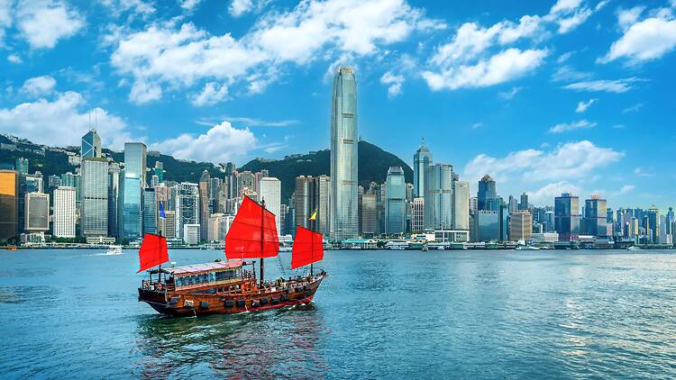 招商永隆銀行推來港人才星級禮遇 三大核心優勢支援人才居港生活