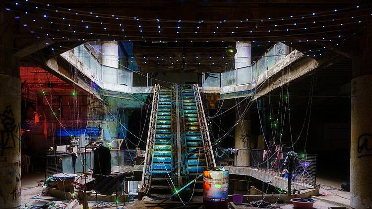 ห้างนิวเวิลด์เปิดประตูอีกครั้ง เพื่อฟังเสียงจากย่าน ผ่านความทรงจำที่ยังมีลมหายใจ