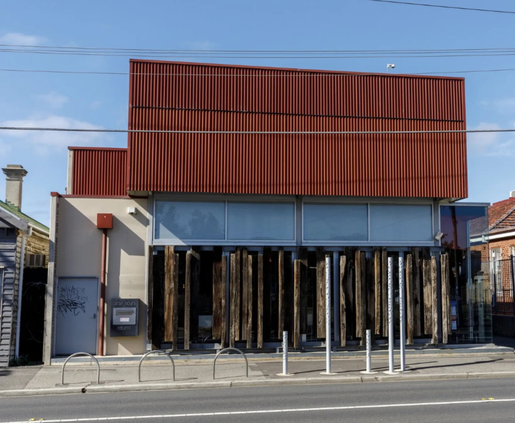 Facade of West Footscray Library building 