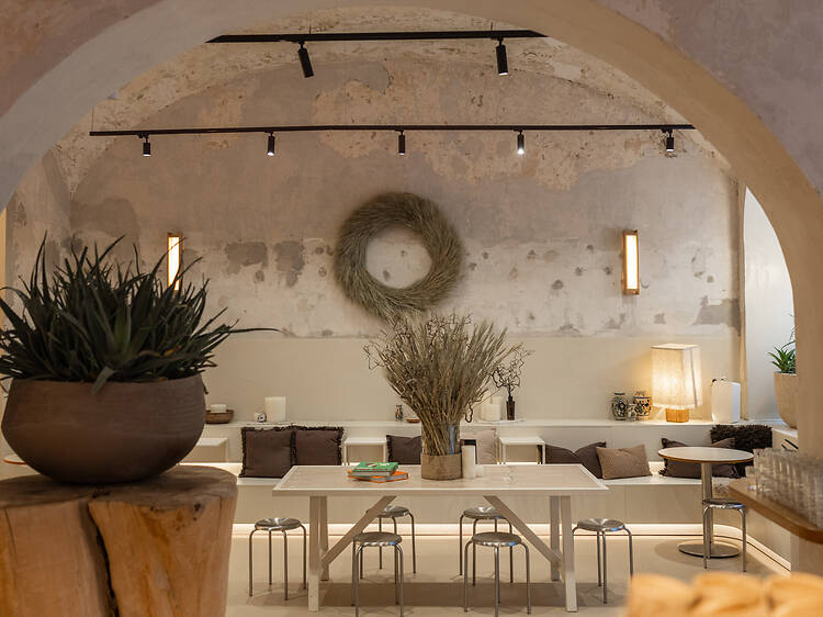 Specialty kávé és kovászos pékáruk: ilyen lett a SALT Bakery X CAUSE közös reggeliző kollaborációja a belvárosban