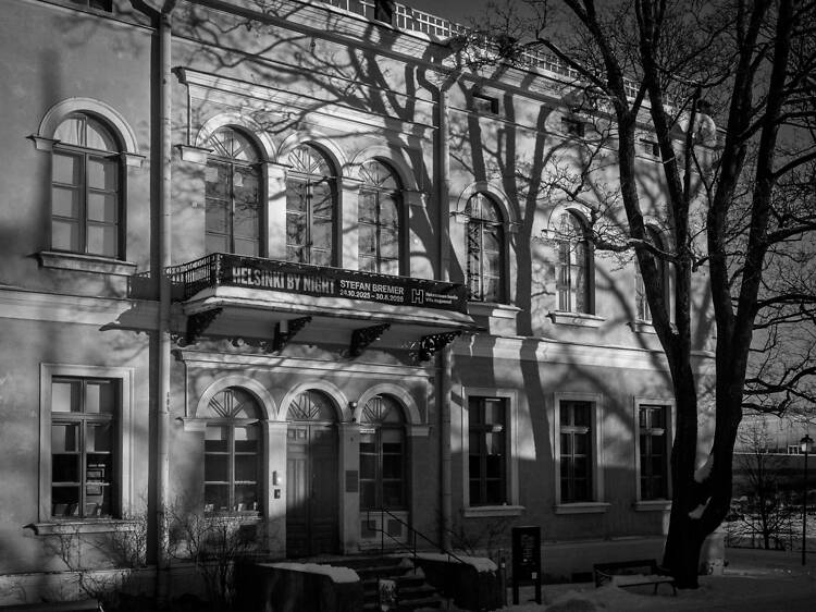 Ratkaise murhamysteeri Hakasalmen huvilassa