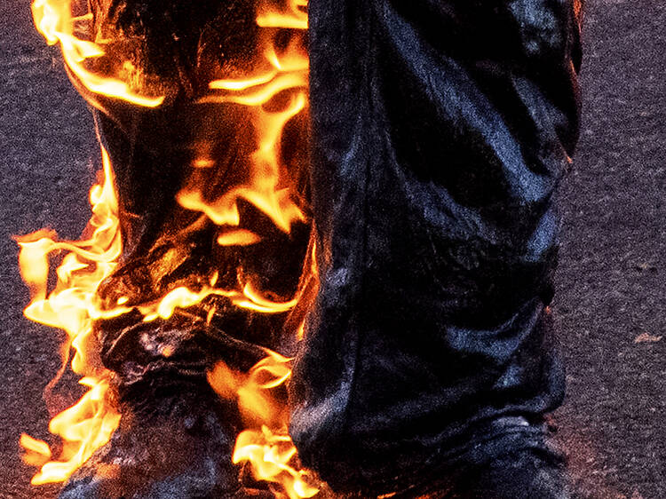 Derniers jours pour voir “Fury”, l’expo photo choc de l’artiste Marie Quéau qui questionne la violence, la douleur et le plaisir