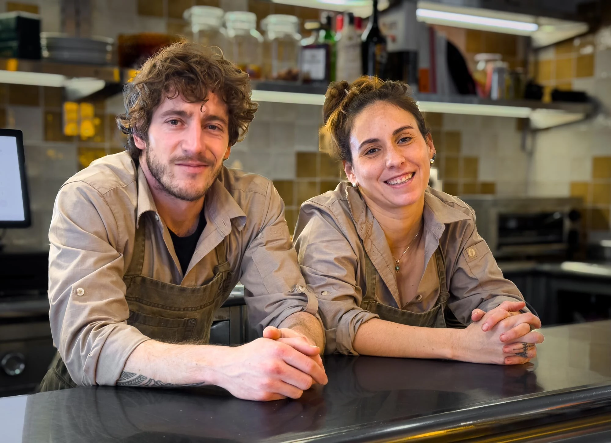 Tobias Derudi y Maialen &Aacute;lvarez, Filoso Bar 