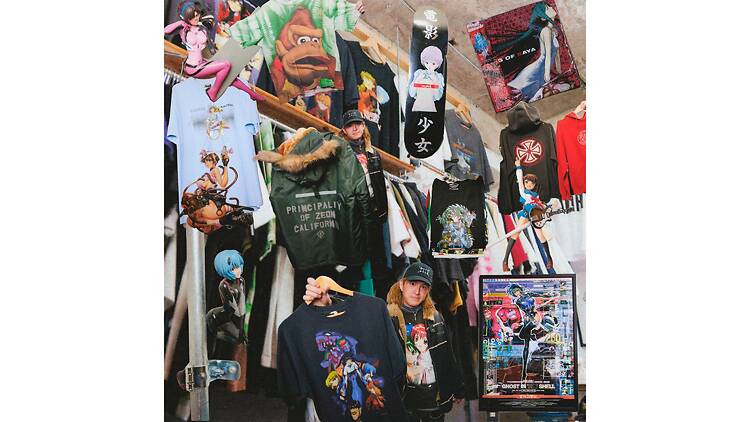Chillweeb Used&Otaku Select Clothing