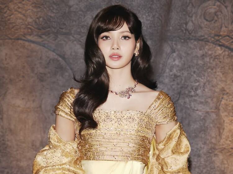 Lisa leads a Notting Hill-inspired Netflix rom-com – will Thailand be the whole set or at least cameo?