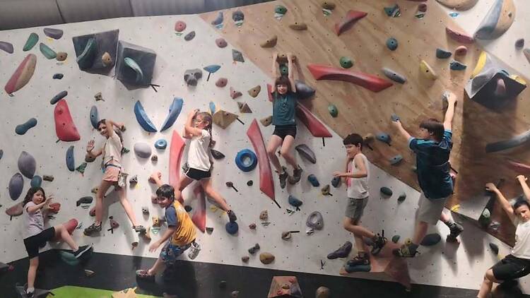 Escalada infantil en Estación Vertical