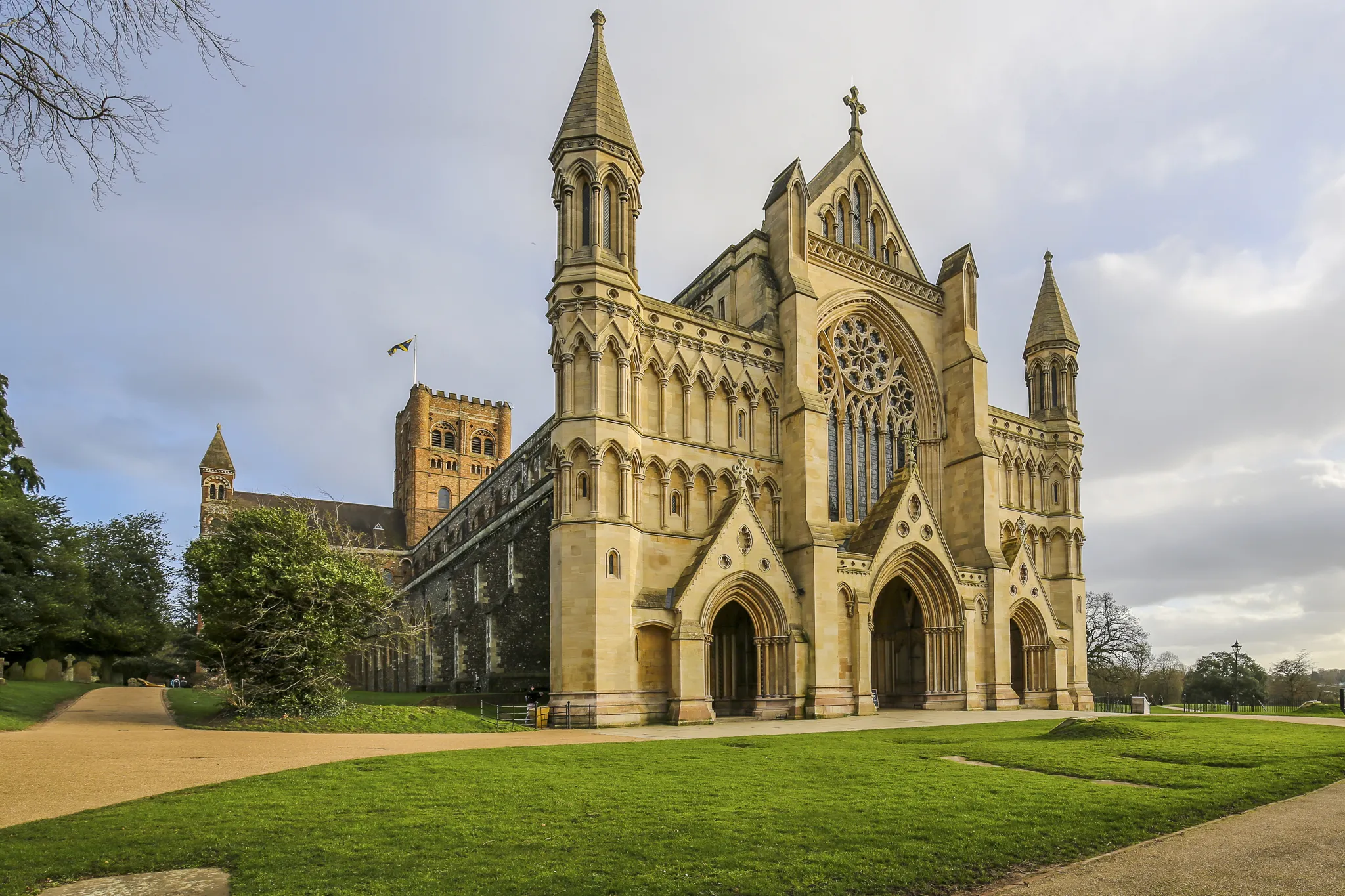 圣奥尔本斯大教堂曾被用作《蝇王》的拍摄地