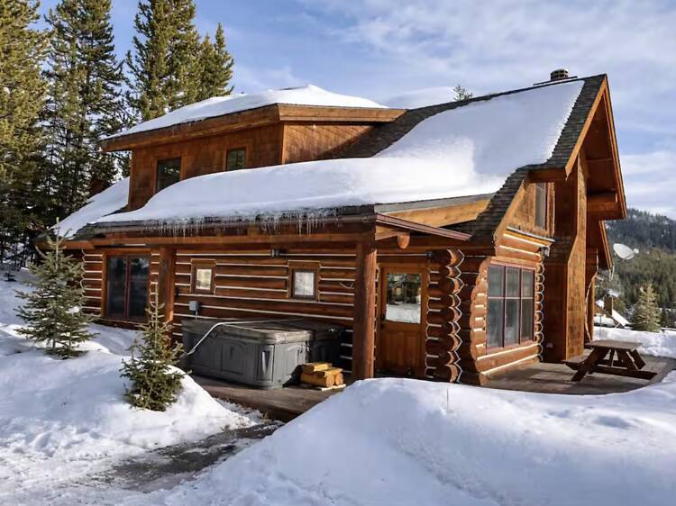 Powder Ridge End-Lot Cabin