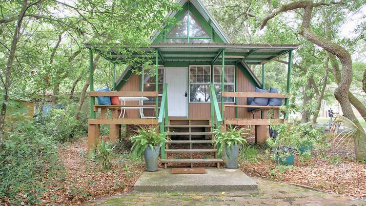 The Quirky Cottage: Historic Florida Charm