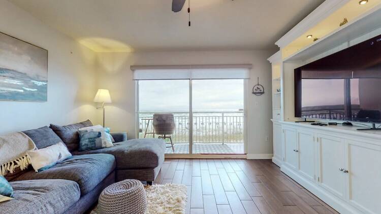 Pelican Isle 210: Modern Beachfront Condo