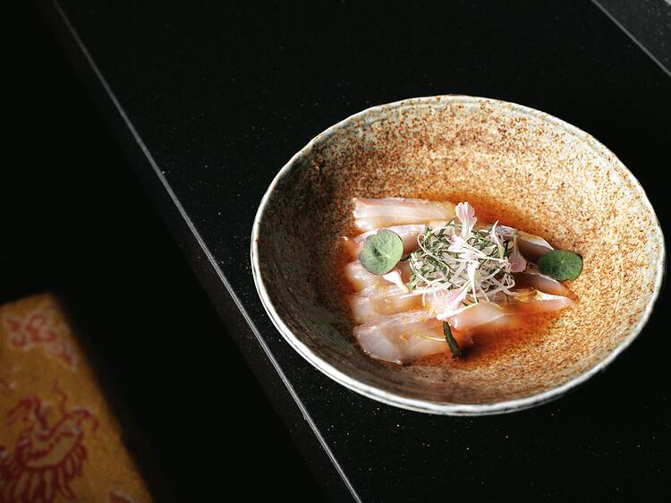 Provar o novo menu de sushi do JNcQUOI Asia