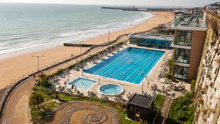 Render of Ramsgate lido 