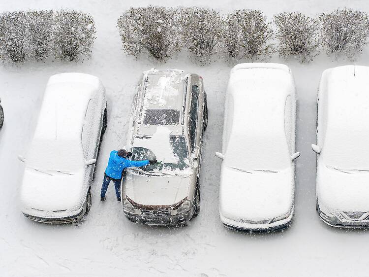 Montreal bracing for 10 cm of snow in the next 24 hours