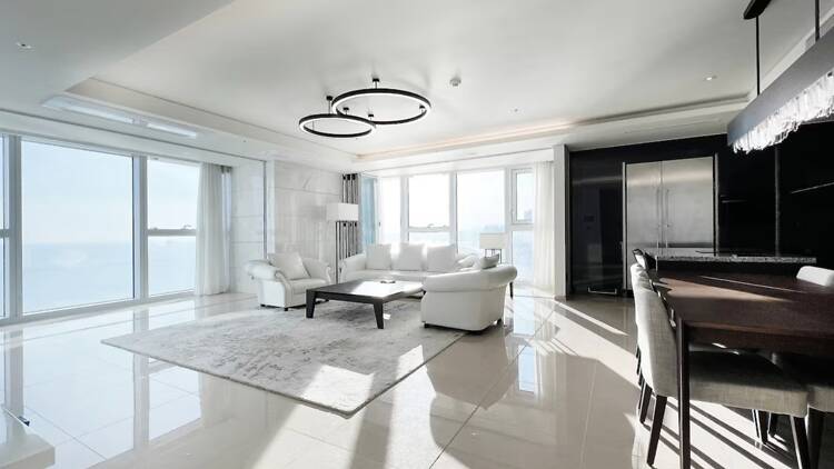 LCT Residence (The Royal Suite)