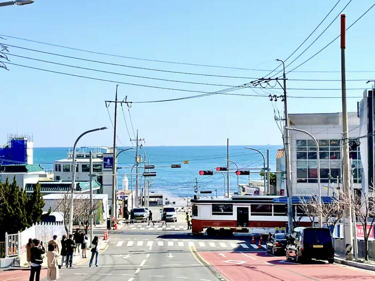 Cheongsapo "Sky Capsule" House