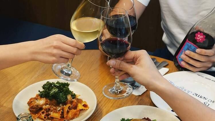 ดินเนอร์สุดพิเศษกับ Honey Wine และงานคราฟต์ที่ Drop by Dough × Tipsy Tickles ดินเนอร์สุดพิเศษกับ Honey Wine และงานคราฟต์ที่ Drop by Dough × Tipsy Tickles