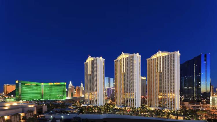 The Signature at MGM Grand