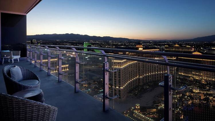 The Cosmopolitan of Las Vegas (Boulevard Tower) The Cosmopolitan of Las Vegas (Boulevard Tower)