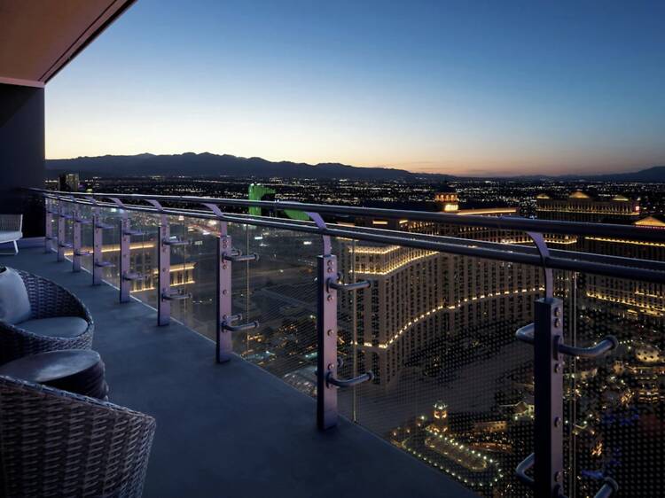 The Cosmopolitan of Las Vegas (Boulevard Tower) The Cosmopolitan of Las Vegas (Boulevard Tower)