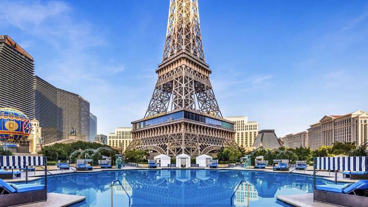 Paris Las Vegas (Versailles Tower) Paris Las Vegas (Versailles Tower)