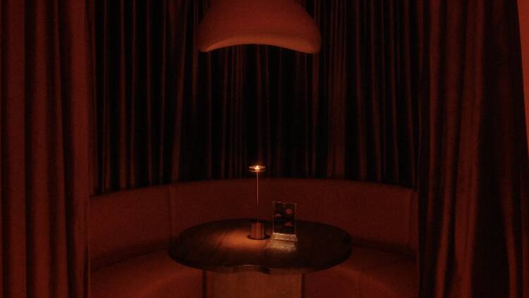 Love readings and cocktails in the very sultry Lobbyist