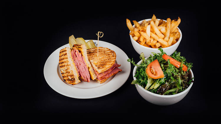 Sandwich smoked meat