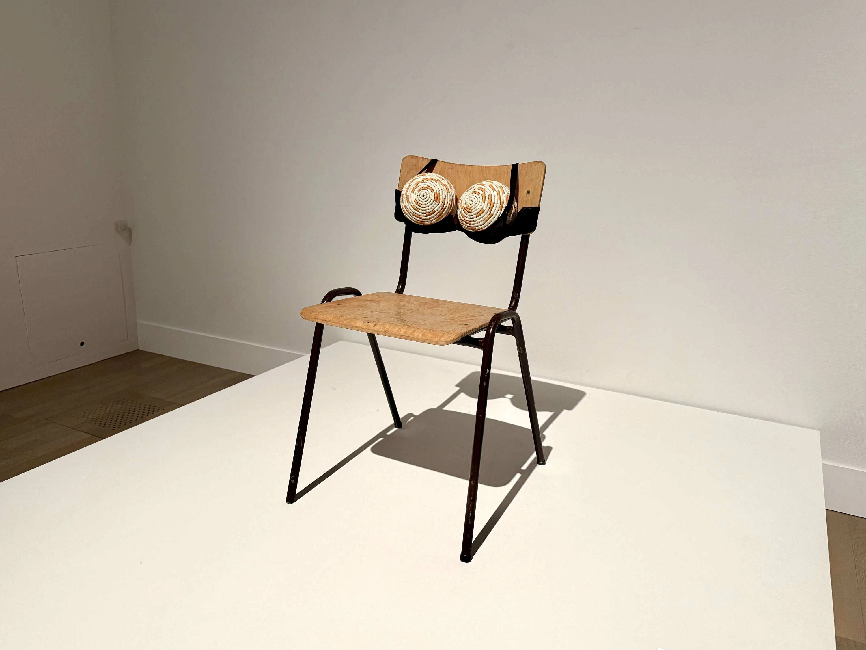 PreviousNext/3 テート美術館 ― YBA & BEYOND 世界を変えた90s英国アート ジュリアン・オピー《ゲイリー、ポップスター》1998－99年 PreviousNext/3 テート美術館 ― YBA & BEYOND 世界を変えた90s英国アート メインビジュアル PreviousNext/3 テート美術館 ― YBA & BEYOND 世界を変えた90s英国アート