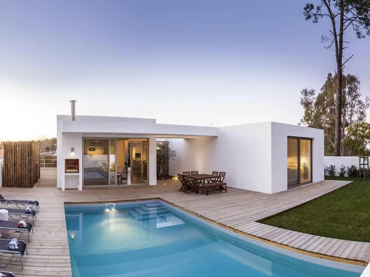 The "Barefoot" Original: Thatch-Roof Sanctuary