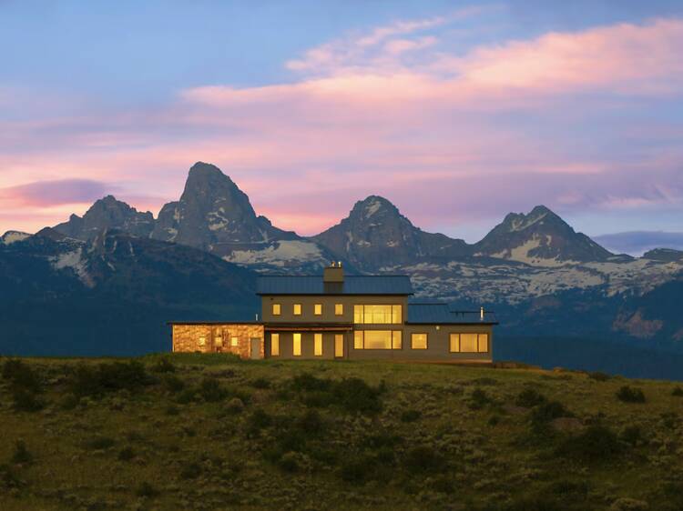 The Downtown Designer: Sleek Jackson Loft