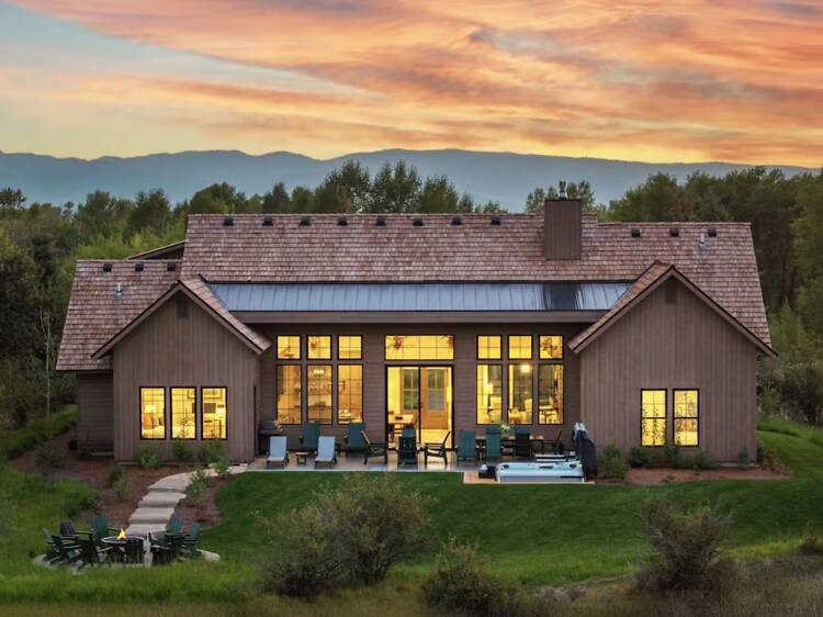 The Grand Teton Gateway: Luxury Park-Side Villa