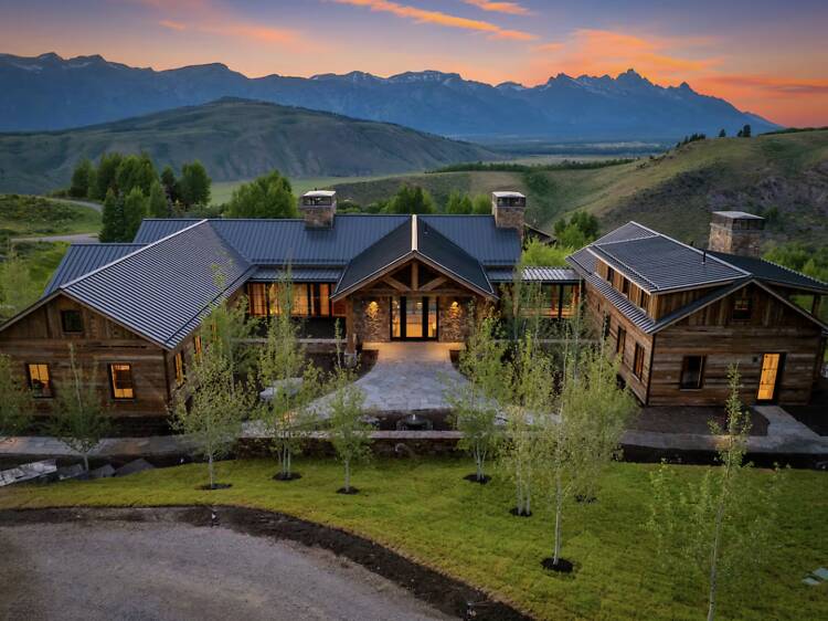 11 Best Airbnbs in Jackson Hole, Wyoming for a High-Altitude Escape