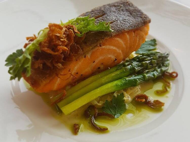 Nineteen in Steyn City