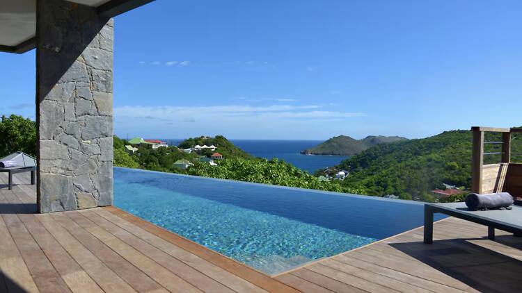 The Beachfront Gem: Anse des Cayes Villa The Beachfront Gem: Anse des Cayes Villa