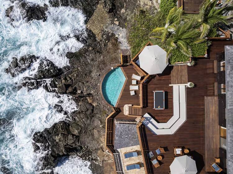 The Harbour View Penthouse: Modern Gustavia Luxury The Harbour View Penthouse: Modern Gustavia Luxury