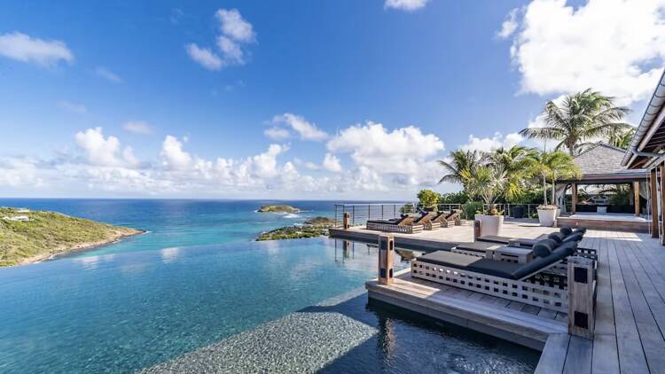 The Tropical Retreat: Designer Garden Suite The Tropical Retreat: Designer Garden Suite