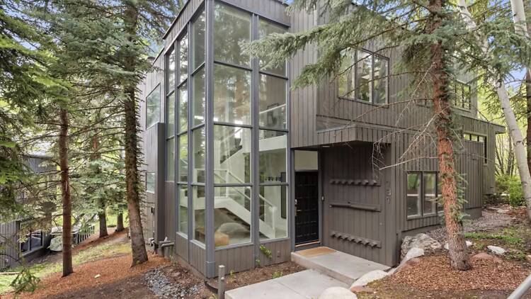 The Eco-Luxury Cabin: Sustainable Forest Retreat The Eco-Luxury Cabin: Sustainable Forest Retreat