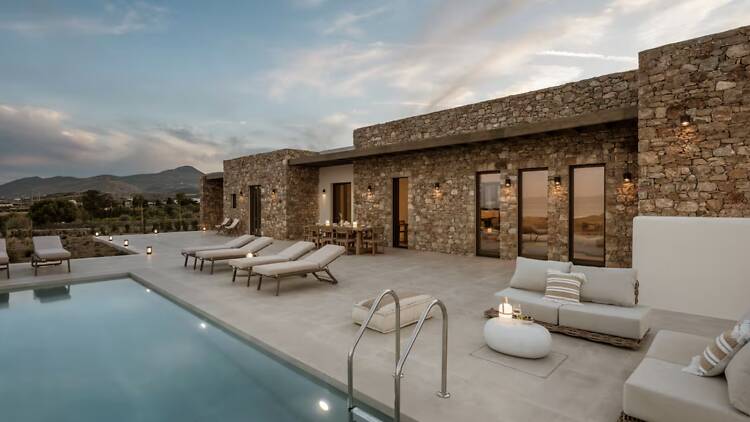 The Sea-View Sanctuary: Luxury Villa in Ambelas