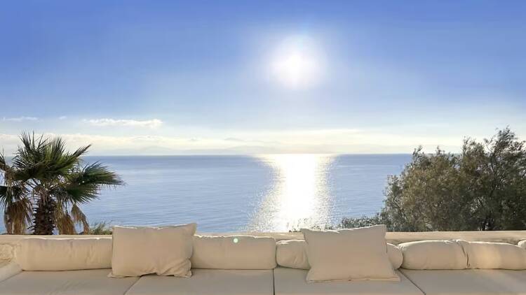 The Designer Bolthole: Boutique Suite in Parikia Old Town