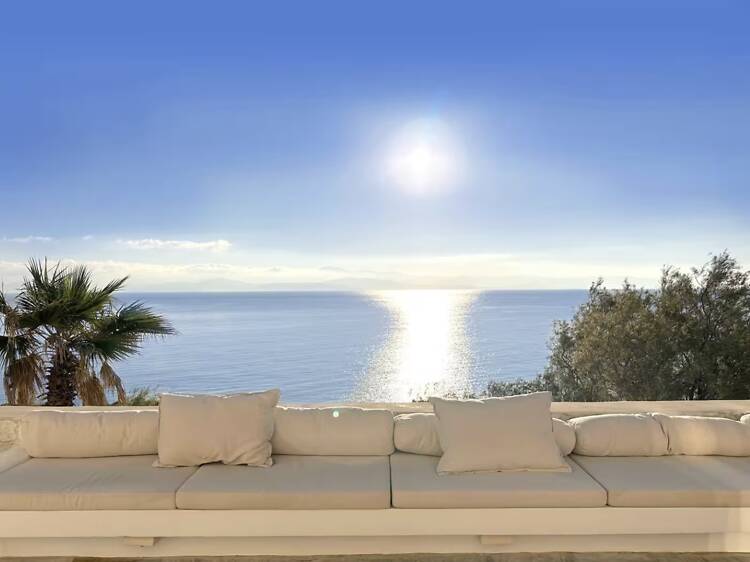 The Designer Bolthole: Boutique Suite in Parikia Old Town