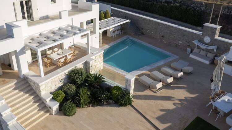 The Modernist Cube: High-Design Villa in Aliki