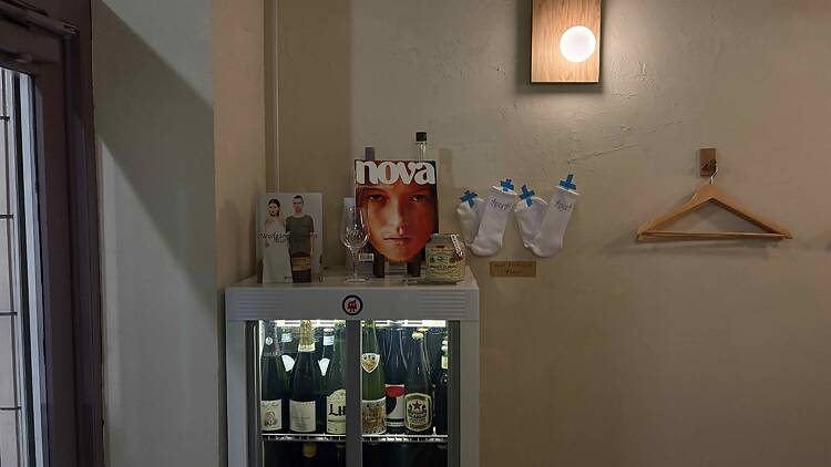 tout natural wine & music bar