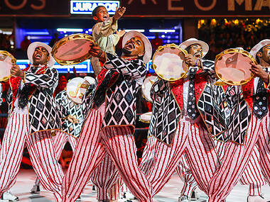 Segunda noite do Grupo Especial e gritos de 'É campeã' para a Beija-Flor. Alguém me conta a novidade? Segunda noite do Grupo Especial e gritos de 'É campeã' para a Beija-Flor. Alguém me conta a novidade?