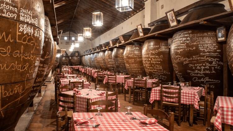 Mesón Cuevas del Vino