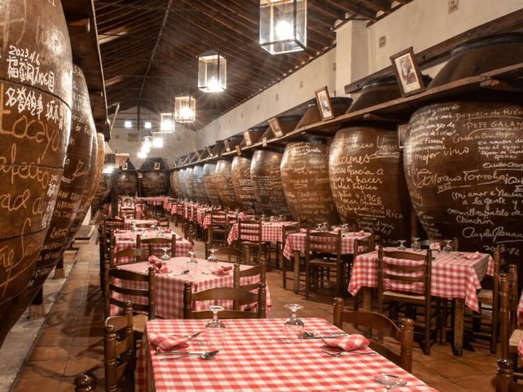 El restaurante más pintoresco en este pueblo de Madrid resucita durante un mes platos tradicionales casi olvidados