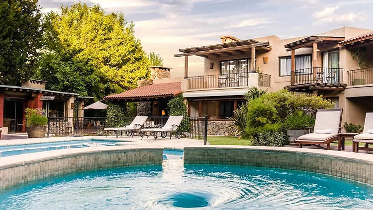 Lares de Chacras: boutique con alma local en el corazón de Chacras de Coria